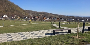 Tăuții-Măgherăuș, oraș curat: zona centrală, precum și Parcul Hoșteze au beneficiat de lucrări de întreținere pentru un aspect plăcut și primitor