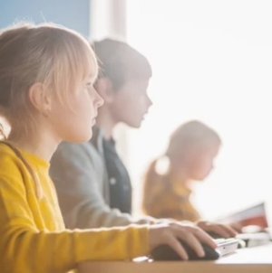 Baia Mare găzduiește Olimpiada Națională de Informatică pentru elevii de gimnaziu