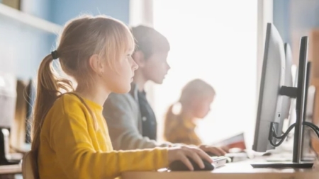 Baia Mare găzduiește Olimpiada Națională de Informatică pentru elevii de gimnaziu