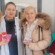 Gest de suflet pentru pacientele oncologice și cadrele medicale din Baia Mare: Membrele Asociației Oameni Buni le-au oferit mărțișoare pline de culoare și speranță