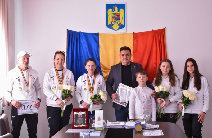 Sportivii ACS Athletic Târgu Lăpuș, premiați la primărie pentru rezultatele impresionante obținute la campionatele naționale
