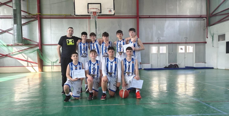 Echipa de baschet a Colegiului „Dragoș Vodă” din Sighet s-a calificat la faza națională a Olimpiadei Sportului Școlar
