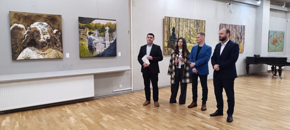 Béla Zoltán a aniversat 30 de ani de creație artistică, în cadrul vernisajului expoziției personale „Turning Point- Clipa suspendată”, la Muzeul Județean de Artă «Centrul Artistic Baia Mare»