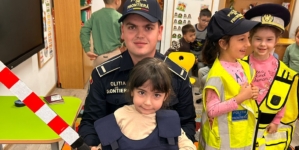 Poliția de Frontieră, la discuții cu prichindeii, la Sighet