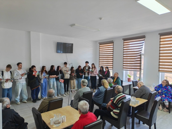 Emoția primăverii și-a făcut simțită prezența la Căminul de bătrâni din Baia Sprie, printr-un moment artistic de suflet