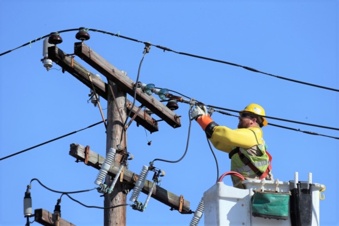 Alimentarea cu energie electrică va fi întreruptă în comuna Fărcașa, în 24 martie