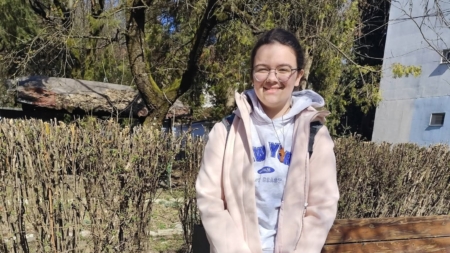Eleva Petruța-Ioana Ungur din Târgu Lăpuș, dublă calificare la etapa națională a Olimpiadei de Limba și Literatura Romănă și Educație Tehnologică