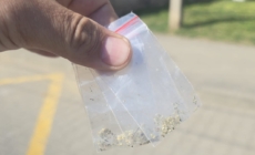 Prins cu droguri pe o stradă din Baia Mare de polițiștii locali