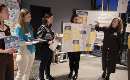 „Îmblânzirea lecturii”: noi abordări în literație la Hub-ul Învățătorilor