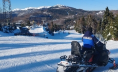 Zeci de misiuni ale jandarmilor în weekend. Amenzi și pentru tulburarea liniștii publice, dar și pentru consum de alcool în spații nepermise