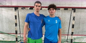 Doi handbaliști de la Fabrica de Campioni, la Selecționata Seriilor