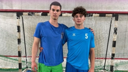 Doi handbaliști de la Fabrica de Campioni, la Selecționata Seriilor