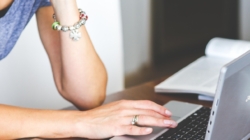 S-a lansat Busola Media, o platformă prin care utilizatorii își pot identifica profilul de ”consumator media”