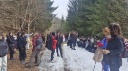 Școala altfel: „Lucaciștii” au pornit în expediție pe Vârful Igniș