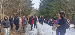 Școala altfel: „Lucaciștii” au pornit în expediție pe Vârful Igniș