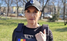 Femei în uniformă, în slujba comunității