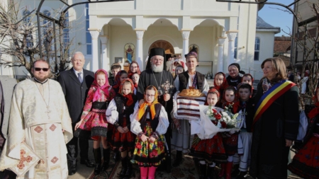 Preasfințitul Părinte Iustin s-a aflat în mijlocul credincioșilor de la Catedrala „Duminica Tuturor Sfinților” din localitatea Negrești-Oaș