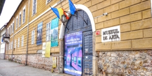 Microexpoziția de sculptură „ORGANIC- experimentul formei”, realizată de elevi ai Colegiului de Arte Baia Mare, va fi vernisată la Muzeul Județean de Artă «Centrul Artistic Baia Mare»