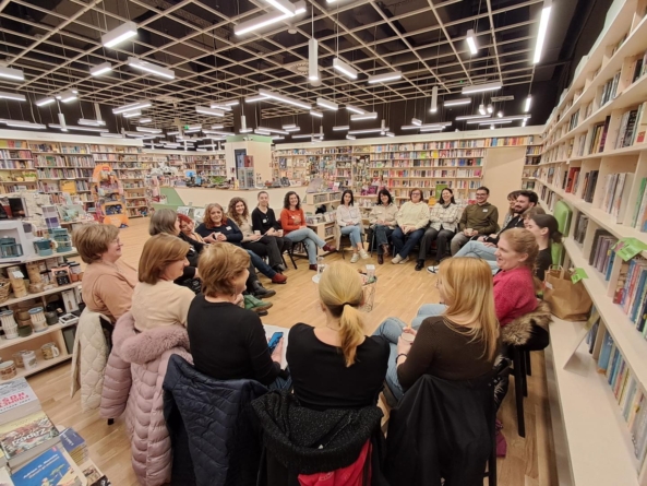 Clubul de poezie revine la Cărturești Baia Mare