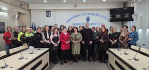 Ședință cu flori, nu cu proiecte administrative