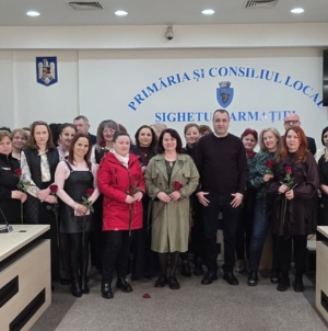 Ședință cu flori, nu cu proiecte administrative