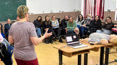 Stagiu de pregătire pentru acordarea primului ajutor, dedicat personalului didactic din Poienile de sub Munte