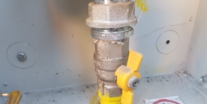 Verificări după sistarea distribuției gazului în mai multe scări de bloc din Baia Mare