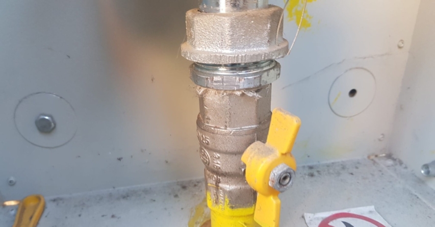 Verificări după sistarea distribuției gazului în mai multe scări de bloc din Baia Mare