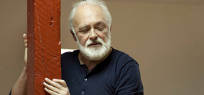 „Strigătul șoaptei”: Spectacol-manifest pentru performanța poeziei, susținut de Adrian Munteanu la CUNBM Baia Mare