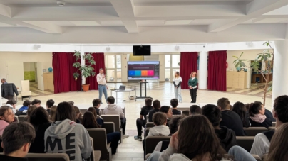 „Start în tehnologia viitorului”: elevii Școlii Gimnaziale „Dimitrie Cantemir” au explorat universul tehnologiei moderne