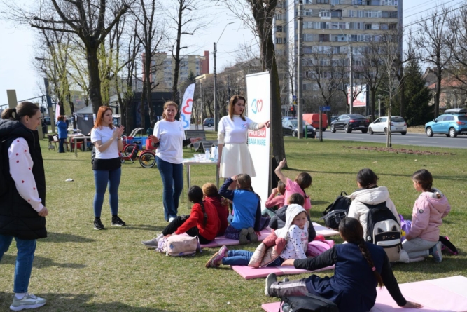 Recunoștință și solidaritate: Ziua Mondială a Asistenței Sociale a fost marcată în comunitatea băimăreană