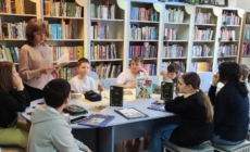 Ziua Internațională a Poeziei, sărbătorită de elevii Școlii Gimnaziale „Avram Iancu” Baia Mare la Biblioteca Județeană „Petre Dulfu”