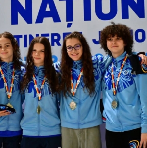 Medalii de aur și bronz pentru CSM Baia Mare la Campionatele Naționale de Natație de la Otopeni