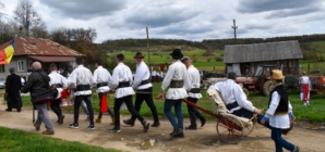 În a doua zi de Paști sunteți invitați la Cufoaia, pentru a participa la un obicei străbun – „Căruțul din Cufoaia”