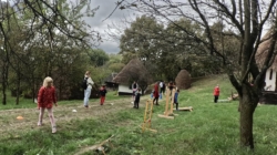 La Muzeul Satului Baia Mare: Copiii sunt invitați la o nouă aventură cu obstacole și tiroliană