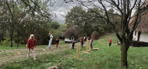 La Muzeul Satului Baia Mare: Copiii sunt invitați la o nouă aventură cu obstacole și tiroliană