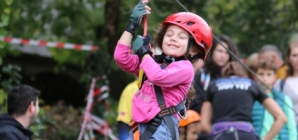 Copiii sunt așteptați la o nouă aventură la Muzeul Satului Baia Mare – tiroliană, obstacole și alte provocări daco-spartane