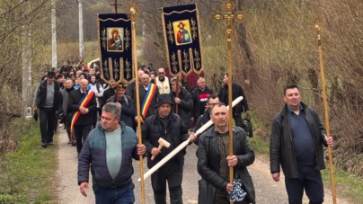În Groșii Țibleșului se organizează cea de-a doua ediție a procesiunii „Prin Jertfa Crucii spre Înviere”