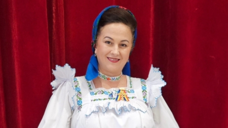 Iuliana Maria Dragoș, managerul Ansamblului Folcloric Național „Transilvania”, își serbează ziua de naștere