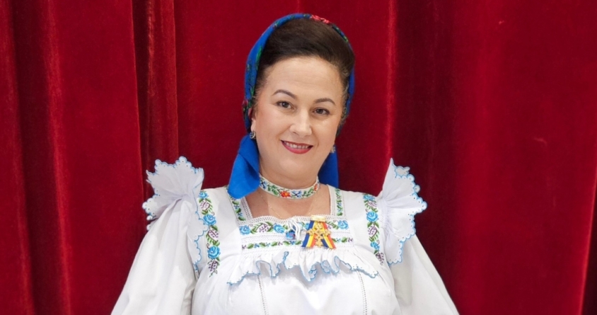 Iuliana Maria Dragoș, managerul Ansamblului Folcloric Național „Transilvania”, își serbează ziua de naștere
