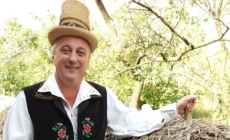 Artistul Vasile Pop a primit titlul de Cetățean de Onoare al comunei Boiu Mare