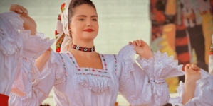 „Mândru-i portu’, mândru-i omu’!”: Ansamblul „Transilvania” organizează un concurs cu prilejul Zilei Naționale a Portului Tradițional
