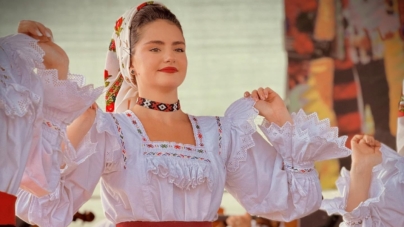 „Mândru-i portu’, mândru-i omu’!”: Ansamblul „Transilvania” organizează un concurs cu prilejul Zilei Naționale a Portului Tradițional