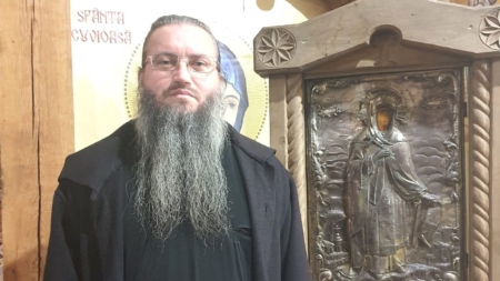 Apel umanitar pentru părintele Nifon, starețul Mănăstirii Strâmtura