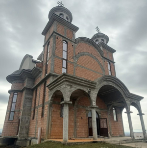 Zi de sărbătoare la Tăuții-Măgherăuș: PS Părinte Iustin va târnosi biserica cu hramurile „Nașterea Sfântului Ioan Botezătorul” și „Sfântul Cuvios Antonie cel Mare”