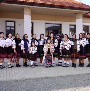 Adela Șanta și Grupul Tradițional „Zestrea” din Rogoz vor susține momente de suflet la hramul Parohiei Ortodoxe Figueres din Spania