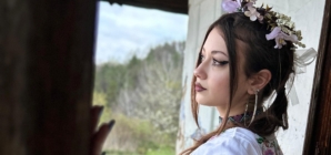 O elevă de la Arte Plastice din cadrul Școlii Populare de Arte Baia Mare, Premiul I la Concursul Național „Ion Irimescu”