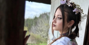 O elevă de la Arte Plastice din cadrul Școlii Populare de Arte Baia Mare, Premiul I la Concursul Național „Ion Irimescu”