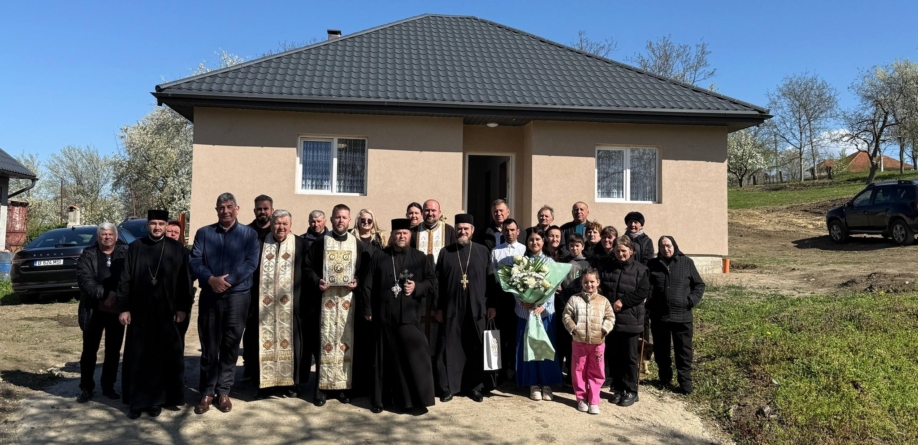 Casă nouă pentru o familie din Vălenii Șomcutei prin proiectul eparhial „Construiește o casă, zidește suflete”