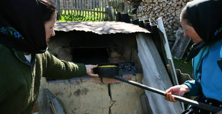 Potrivit tradiției, pasca se prepara în Joia Mare